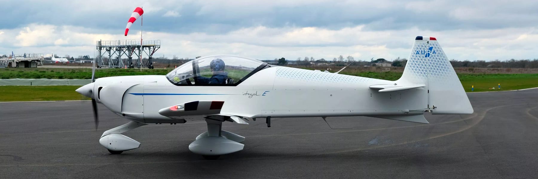 Avion-electrique-Francais-100-electrique